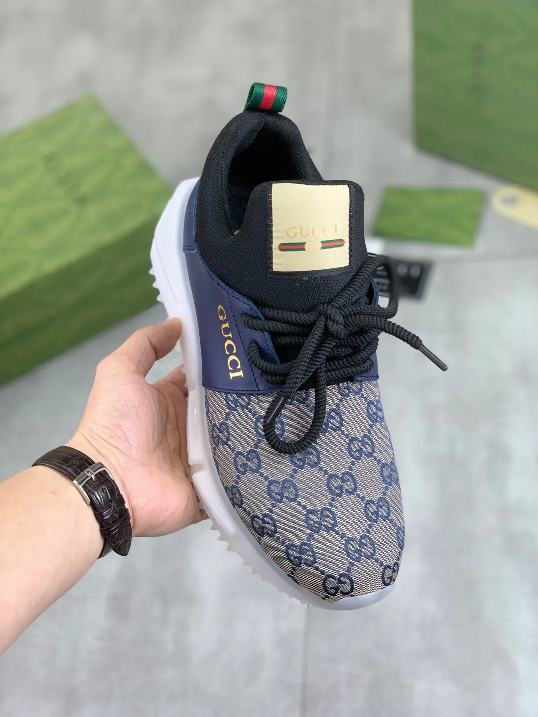 Men's shoes 💰P460💰[New style]🆘 Gucci [GUCCI] classic fashion high-top men's shoes, synchronized with counters, exquisite workmanship, exquisite color matching, the upper is made of original soft double G calfskin Gucci webbing ➕ first-layer pigskin lining ➕ pigskin feet The lasts made according to the original version are quite attractive both on the foot and in the placement. There is no need to explain the good style, the workmanship is superior, quality determines everything, absolutely versatile, code number: 38-44, 2️⃣colors🉑️ to choose from